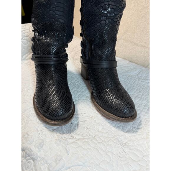 NIB Freebird Women's 9 Black Coal Snakeskin Knee High Leather Boots Designer - Picture 11 of 12